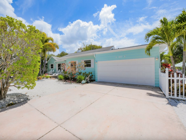 Three Bedroom Lido Key Vacation Home Sleeps Eight Guests